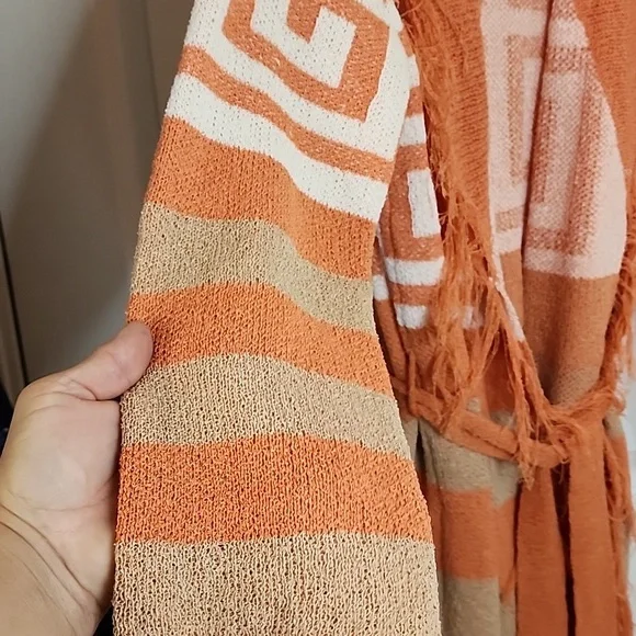 BETTER GRAB THIS ONE OR ITS MINE NWTS OVERSIZED WILL FIT LARGE - Picture 4 of 6